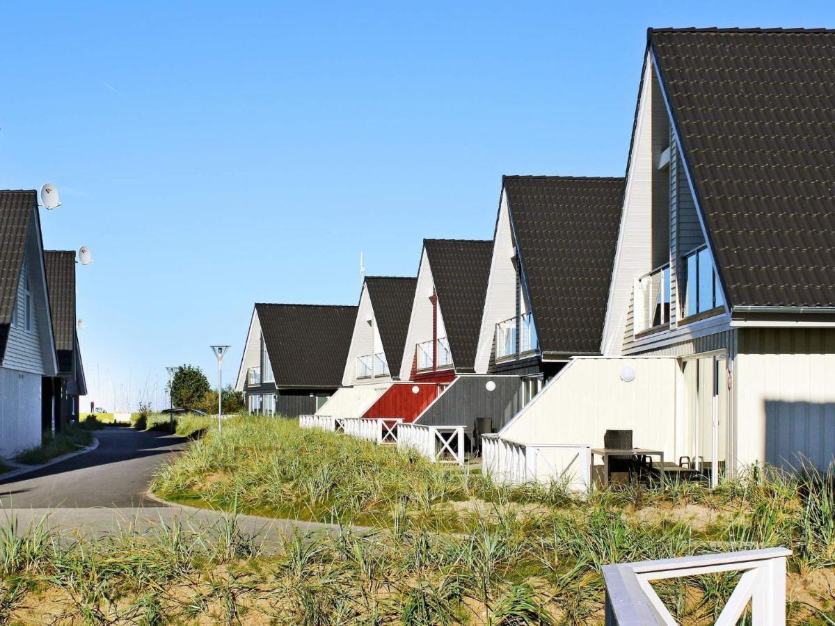 6 Person Holiday Home In Wendtorf Extérieur photo